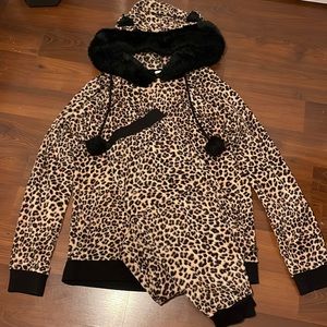 Leopard print fleece lounge set with faux fur hood- size M (UK 10)